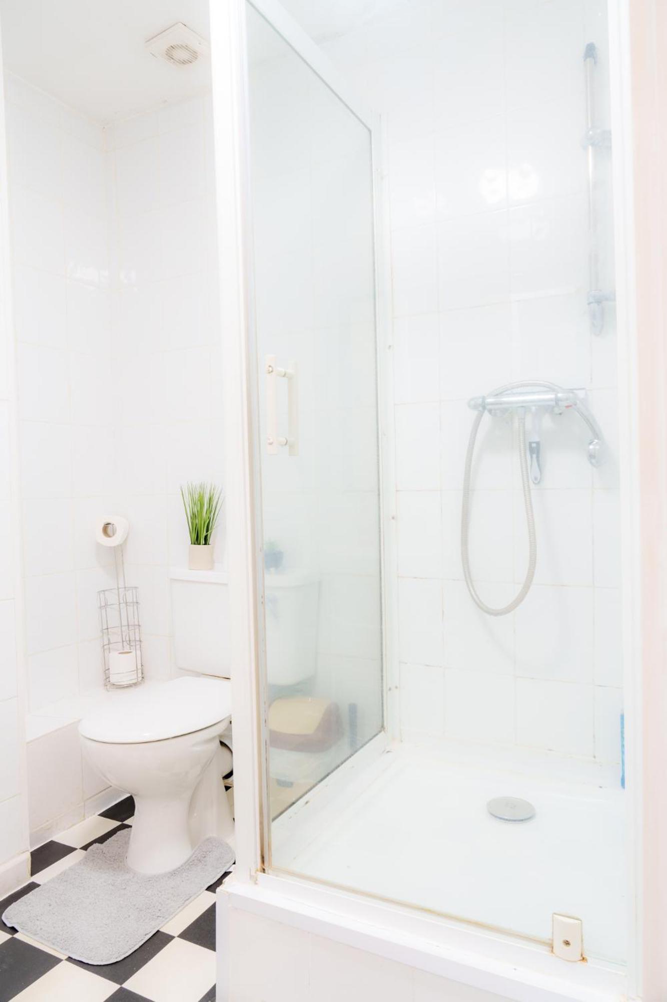 Spacious 2bd 2baths In * Londra